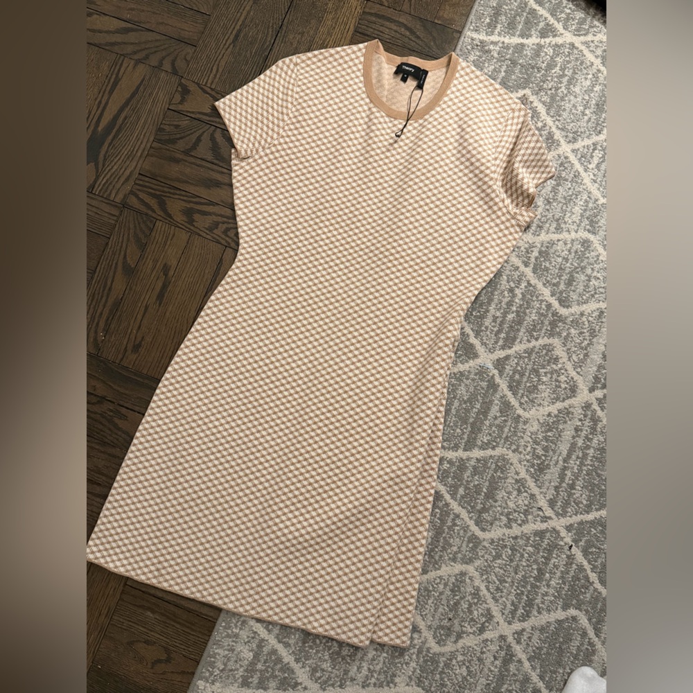 Theory Tan and Cream Geometric Sweater